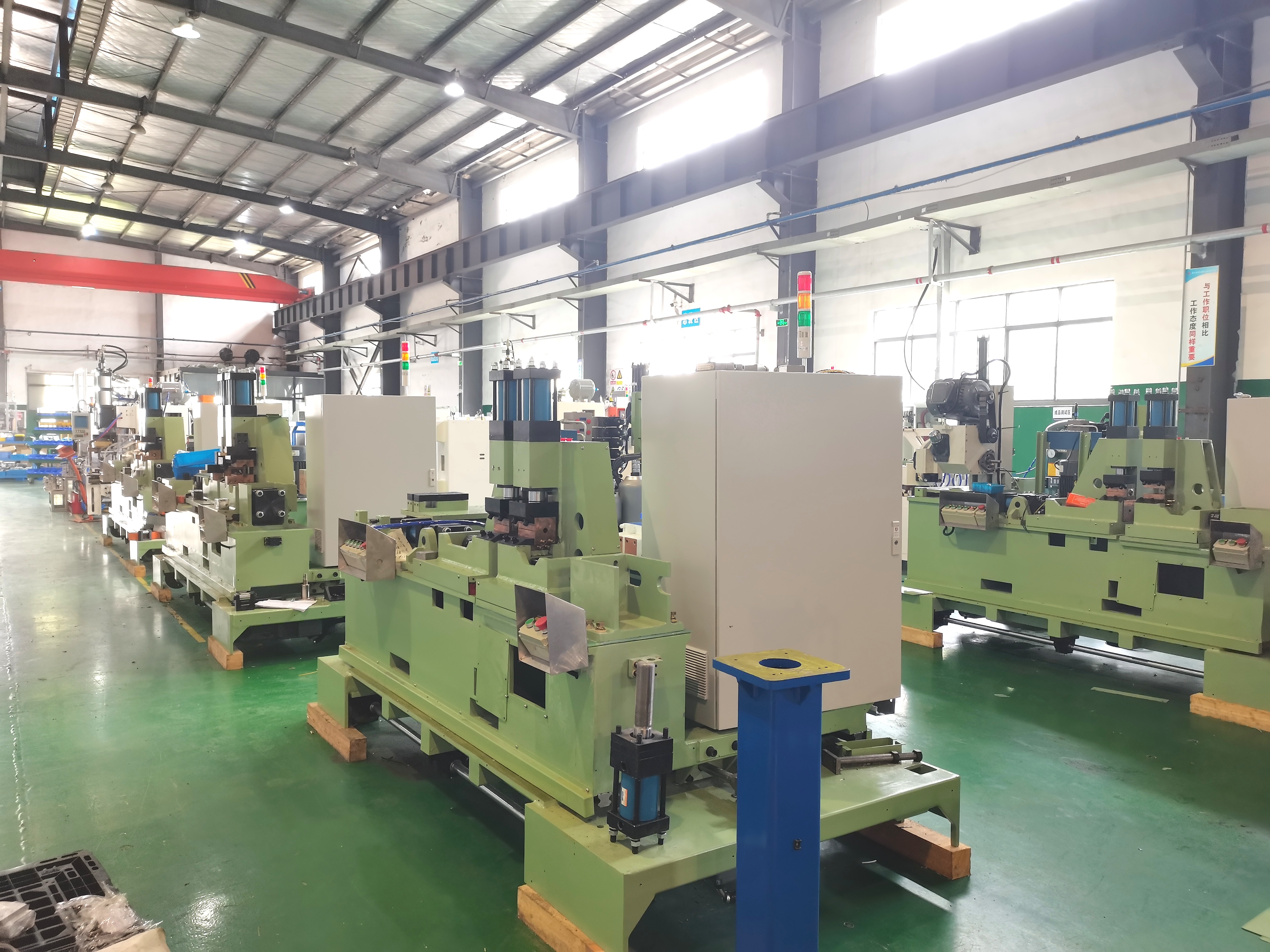 安嘉对焊机车间一角 安嘉对焊机车间一角