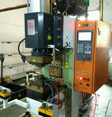 汽车空调电磁离合器凸焊机定制项目介绍 汽车空调电磁离合器凸焊机定制项目介绍