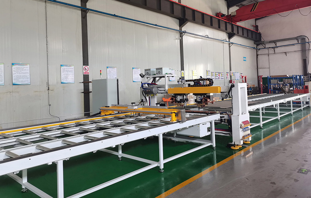 车厢瓦楞板龙门式多点焊机项目介绍 车厢瓦楞板龙门式多点焊机项目介绍