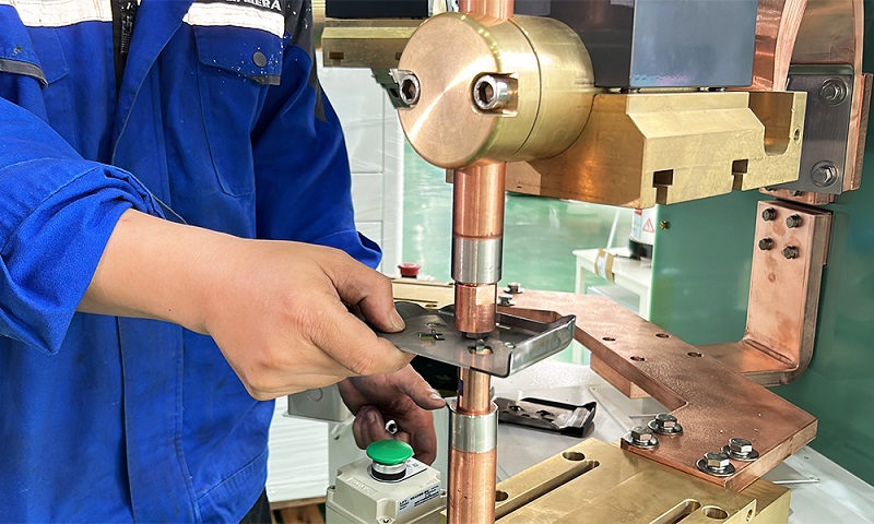 电阻点焊机过热的解决办法